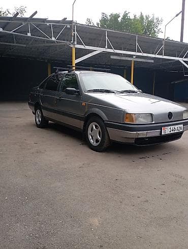 golf iv: Volkswagen Passat: 1990 г., 1.8 л, Ручные, Бензин, Седан — 4