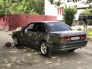 тайота камри 79: Mazda 626: 1991 г., 2 л, Механика, Бензин, Седан — 7