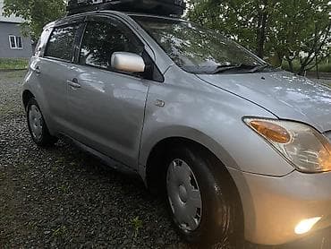 Toyota Ist: 2003 г., 1.3 л, Автомат, Газ, Хэтчбэк