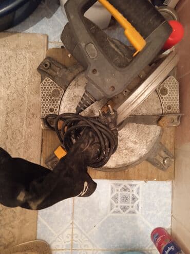 Торцовочная пила (электрическая, сеть 220 В) - Тип: настольная