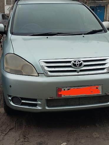 w210 2 2: Toyota Ipsum: 2002 г., Автомат, Бензин, Минивэн — 1