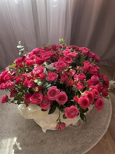 Срочно продам букет в корзинке