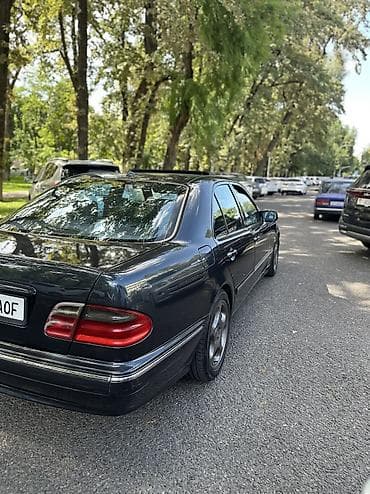 Mercedes-Benz E-Class: 2000 г., 3.2 л, Автомат, Бензин, Седан — 10
