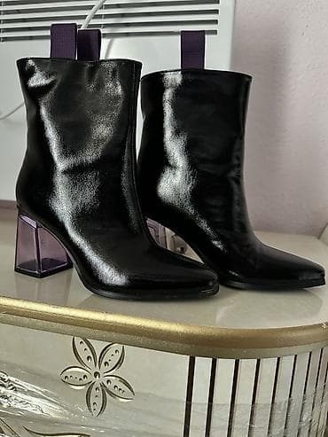 ботинки женские 35 размера: Женские ботильоны с акцентным каблуком - Материал верха: чёрная — 4