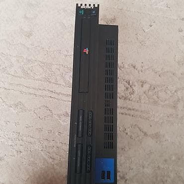 Sony PlayStation 2 (PS2) — игровая консоль в классическом «fat» — 3