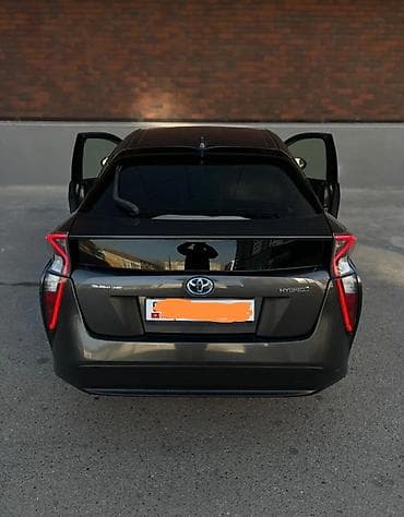 коврик приус: Toyota Prius: 2017 г., 1.8 л, Вариатор, Гибрид, Лифтбек — 2