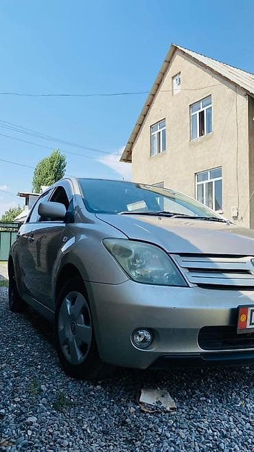Toyota Ist: 2003 г., 1.3 л, Автомат, Бензин, Хэтчбэк