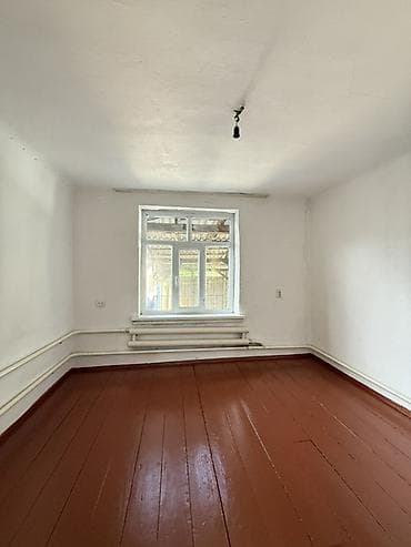 полдом: Продаётся полдома❗️ ✅️2,3 соток ✅️Район:Рабочий городок ✅️Общая — 2