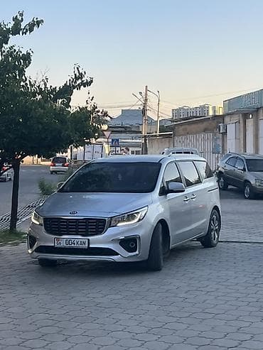 Kia Carnival: 2018 г., 2.2 л, Автомат, Дизель, Минивэн — 1