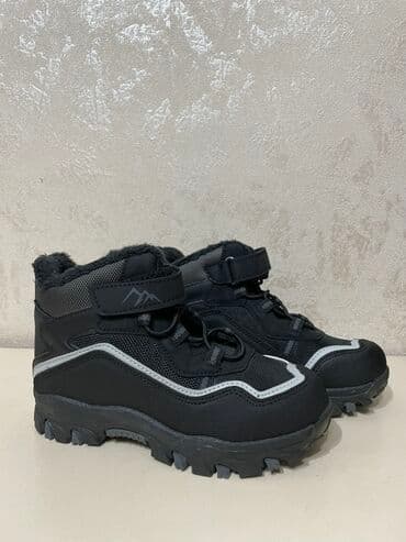 сапоги для охоты: Продаю детскую Деми ботинку! Турция! Качественные! Размер 31 Цена 1500 — 2