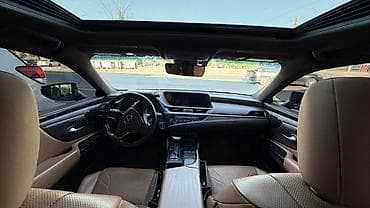 Lexus ES: 2019 г., 2.5 л, Вариатор, Гибрид, Седан — 9