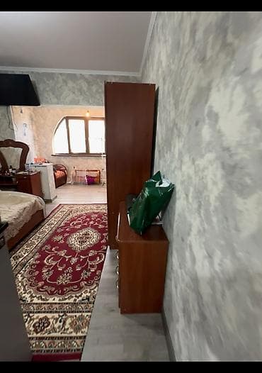 продаю 4 комнатную квартиру: 2 комнаты, 52 м², 105 серия, 4 этаж — 4