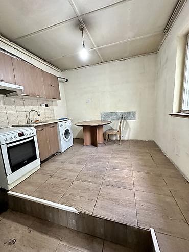 дом для большой компании: 200 м², 5 комнат, Утепленный, Парковка, Забор, огорожен — 7