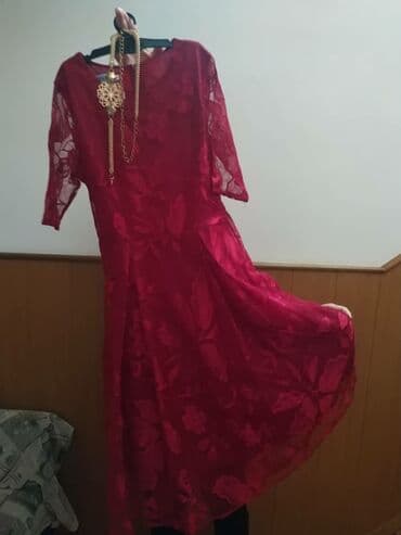 срочно продаю в связи с переездом: Продаю красивое платье. Новое в упаковке. Не подошёл размер — 1