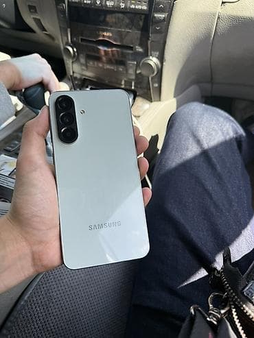 Samsung Galaxy A56 5G, 256 ГБ, цвет - Белый, 2 SIM