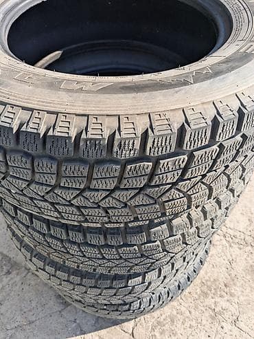 r 21: Шины 265 / 65 / R 17, Зима, Б/у, Комплект, Внедорожные (АТ/МТ), Maxxis — 3