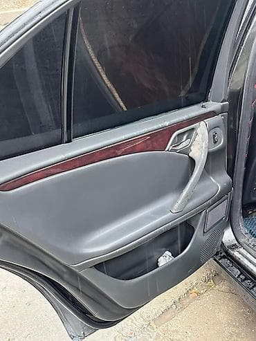 bugatti veyron: Mercedes-Benz E-Class: 2001 г., Автомат, Седан — 10