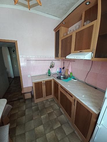 аптеки: 2 комнаты, 49 м², Сталинка, 2 этаж, Косметический ремонт — 7
