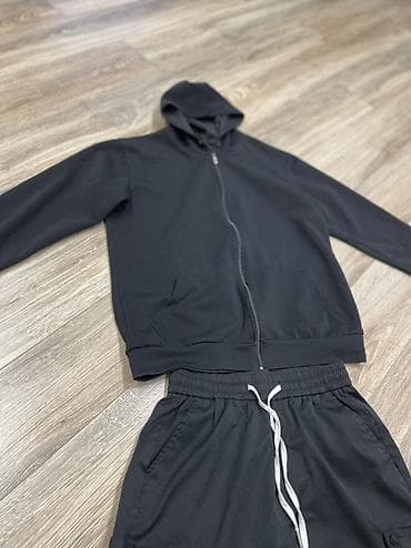 soft shell: Спортивный комплект: худи на молнии + карго-шорты, цвет черный. Худи — 2
