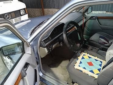 mazda primacy: Mercedes-Benz W124: 1992 г., Механика, Бензин, Седан — 3