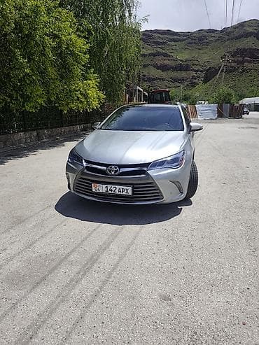 corolla 2016: Toyota Camry: 2015 г., Седан — 1