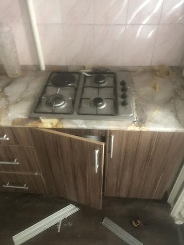 Мебель: Кухонный гарнитур с встроенной варочной панелью и мойкой Длина 2.50 — 2