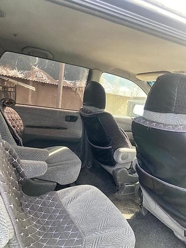 audi a5: Mitsubishi Chariot: 1999 г., 2.4 л, Ручные, Бензин, Универсал — 9