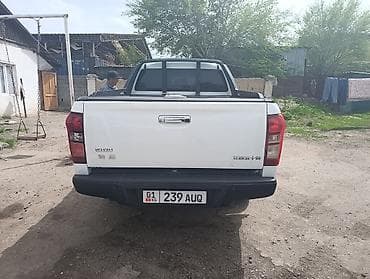 Isuzu: Isuzu D-Max: 2020 г., 2.5 л, Механика, Дизель, Пикап — 4