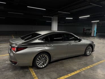 leksus es: Lexus ES: 2019 г., Гибрид, Седан — 2