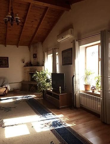 Сдается дом небольшим компаниям из 6-8 человек, на съемки или