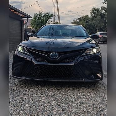byd e5: Toyota Camry: 2020 г., 2.5 л, Вариатор, Гибрид, Седан — 1