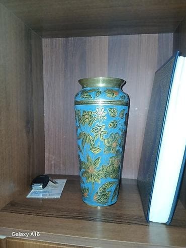 Декоративная ваза бронзовая сделано из Индии - Материал: металл с