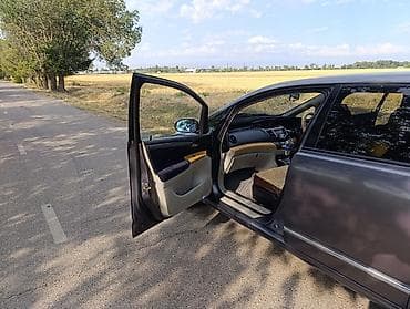 купить одиссей: Honda Odyssey: 2004 г., 2.4 л, Автомат, Бензин, Минивэн — 6