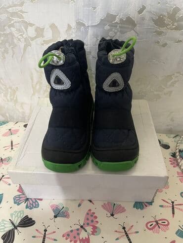 Сапожки зима размер 22-23. Фирменная, за гуглите найдете всю инфо