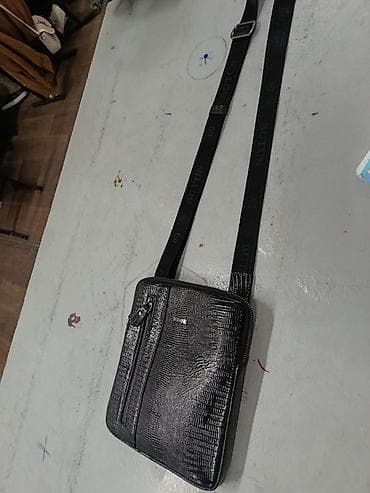 tommy helfiger: Классическая сумка, Butun, Материал: Натуральная кожа, Регулируемый ремень, Унисекс — 1