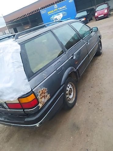 Volkswagen: Volkswagen Passat: 1989 г., 1.8 л, Механика, Бензин, Универсал — 6