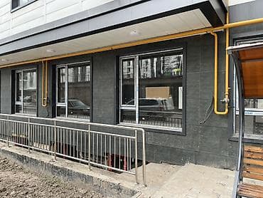 6 мкр: Коммерческое помещение на первом этаже нового современного жилого — 2