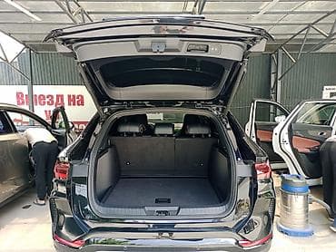geely coolray: BYD Song Plus: 2024 г., Электромобиль — 8