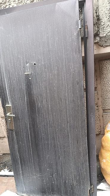 уплатнитель: Дверь для хозяйственных помещений и складов, Б/у, Металлическая, Одностворчатая — 2