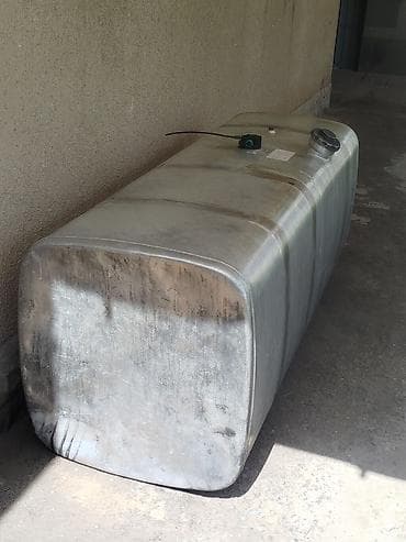 авто танк: Топливный бак DAF 2006 г., Б/у, Оригинал — 4