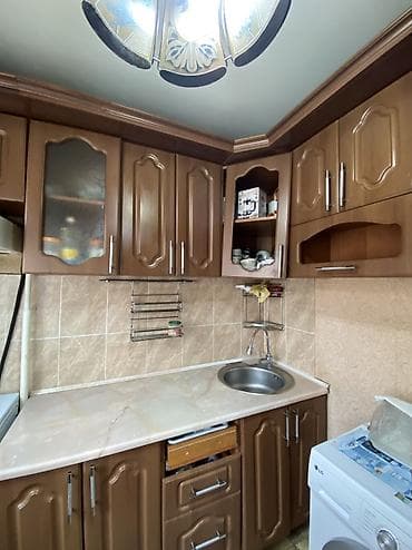 уголок мебель: Кухонный гарнитур, цвет - Коричневый, МДФ — 4