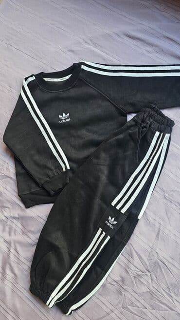 Спортивный костюм, Китай