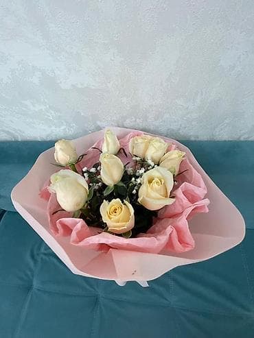 LED гирляндалар: Продаются букеты роз по 500 сом!
Сегодняшние цветы — 1