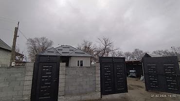 дом на даче: Дачасуу айылында. суу свет канализации баары бар — 4