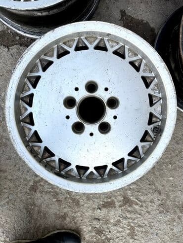 продаю титан диск на ниву: Литые Диски R 15 Vossen, Комплект, отверстий - 5, Б/у — 2