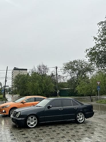 210 белый: Mercedes-Benz E-Class: 2002 г., 3.2 л, Автомат, Дизель, Седан — 1