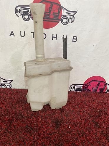 Бачок Nissan 2002 г., Б/у, Оригинал, Япония at lalafo.kg Бачок Nissan 2002 г., Б/у, Оригинал, Япония