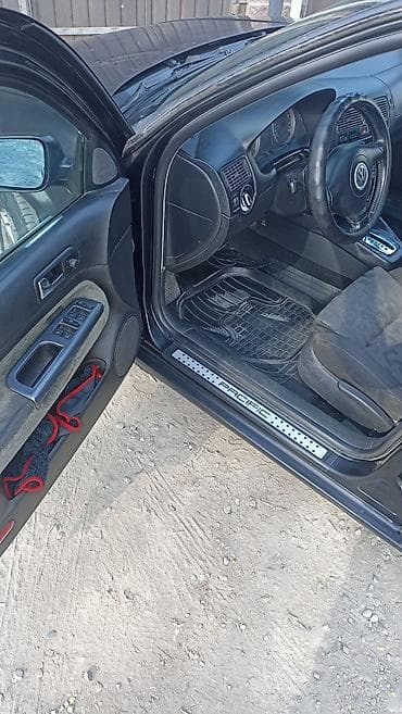 c4 a6: Volkswagen Golf: 2003 г., Автомат, Газ, Хэтчбэк — 4