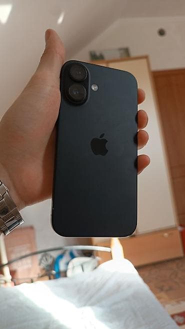 iphone 3: IPhone 16, 128 ГБ, Черный — 1