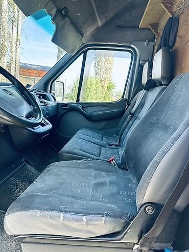 Транспорт: Жеңил жүк ташуучу унаа, Mercedes-Benz, Стандарт, 3 т, Колдонулган — 2